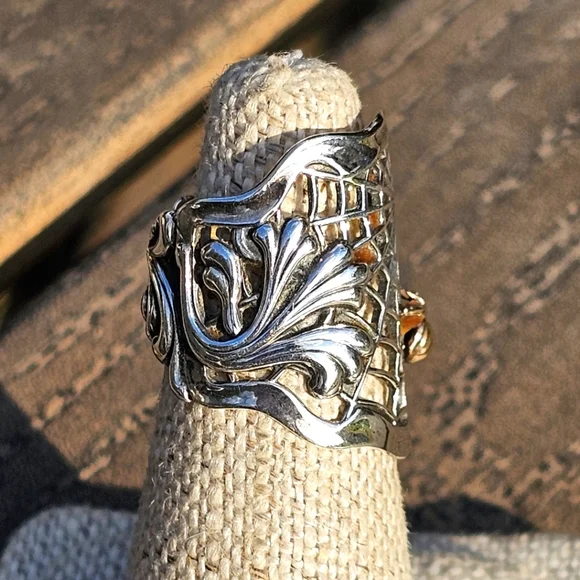 14k gold & 925 sterling spider web ring - Picture 3 of 10